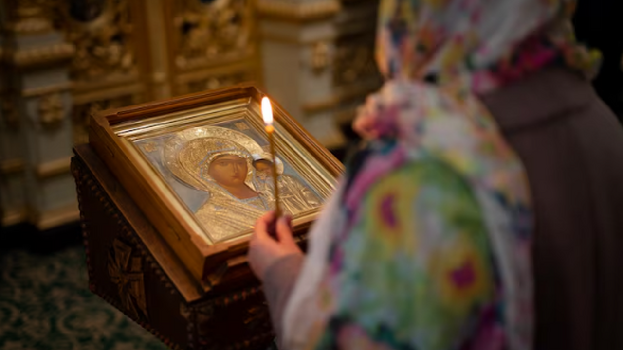 Схождение Благодатного огня в 2026 году пройдет без паломников Церемония схождения Благодатного огня в 2026 го...