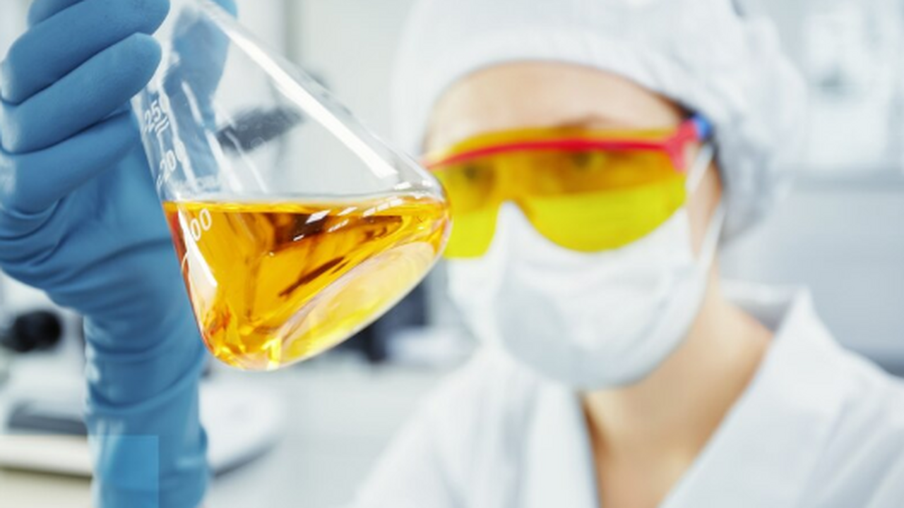 Naked Science: В РФ провели тесты нового фотохимического препарата от рака Российские ученые проверили новый фотохимическм...
