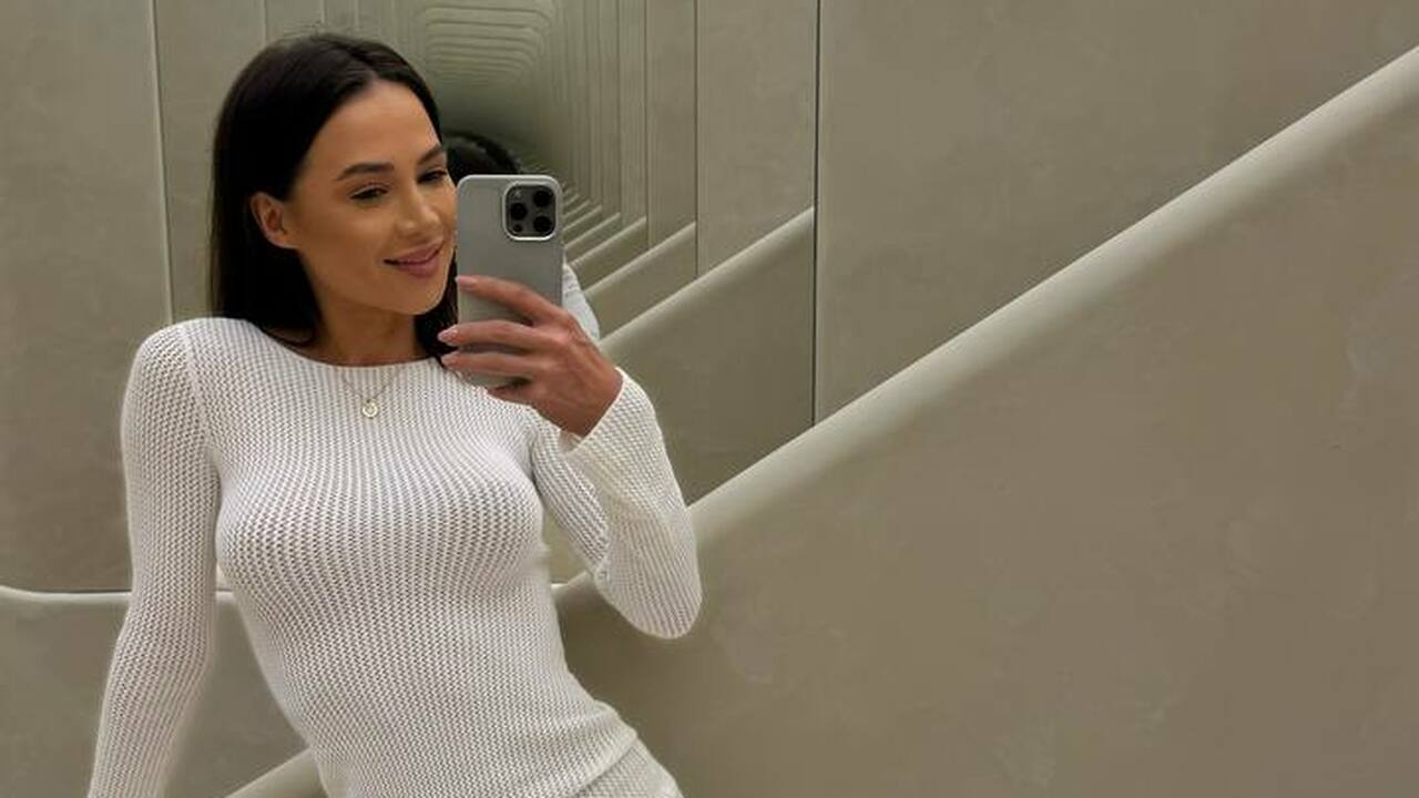 Лерчек отказалась от госпитализации и остаётся дома с новорождённым сыном У Валерии Чекалиной диагностирован рак с метаст...