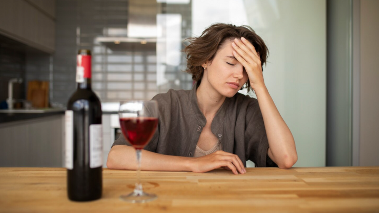 Ученые выяснили, что сочетание стресса и алкого...