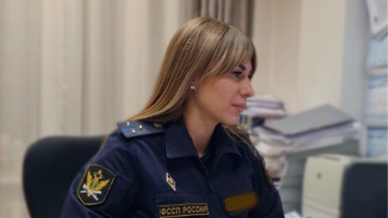 Ему бы запрещен выезд за рубеж и управление авт...