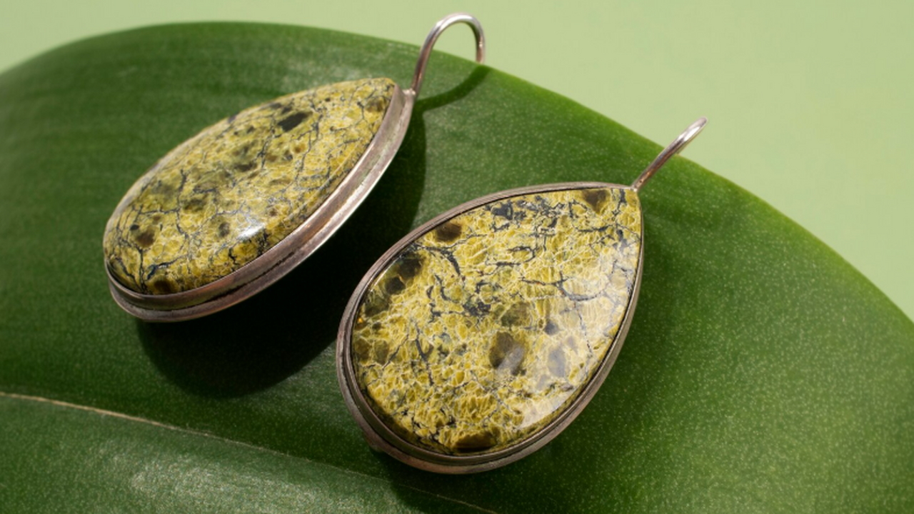 Археологи из Оксфорда обнаружили редкий стеклян...