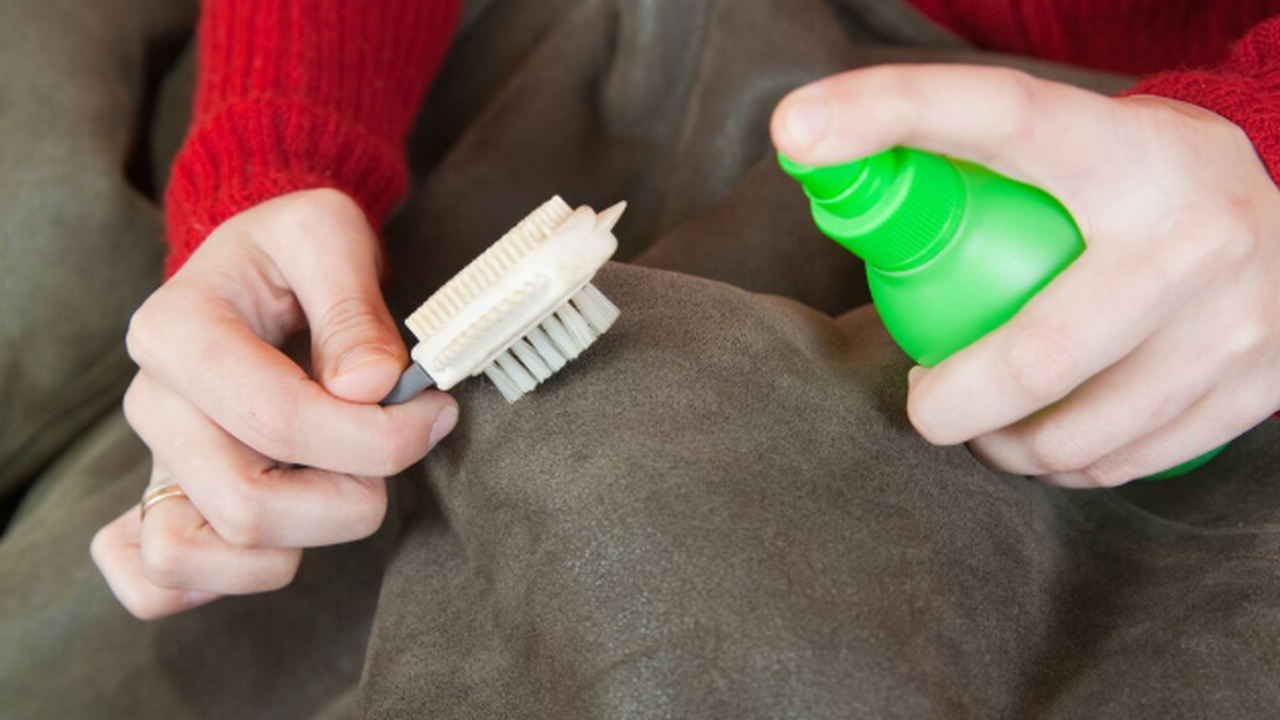 Честно: когда я увидела на своём светлом диване...