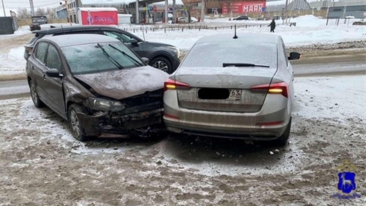 5-летний пассажир одного из автомобилей был гос...