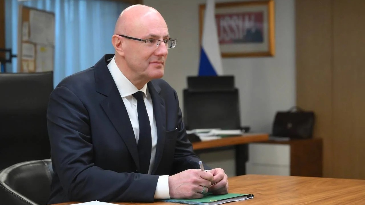 Дмитрий Чернышенко провел рабочую встречу с губернатором Самарской области Вячеславом Федорищевым 9 апреля, Заместитель Председателя Правительств...