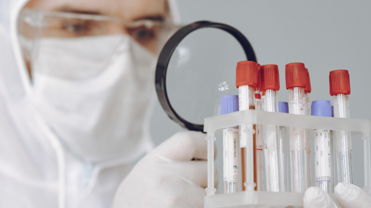 Анализ крови способен предсказать риск деменции у женщин за 25 лет до симптомов Американские ученые обнаружили, что биомаркер p...