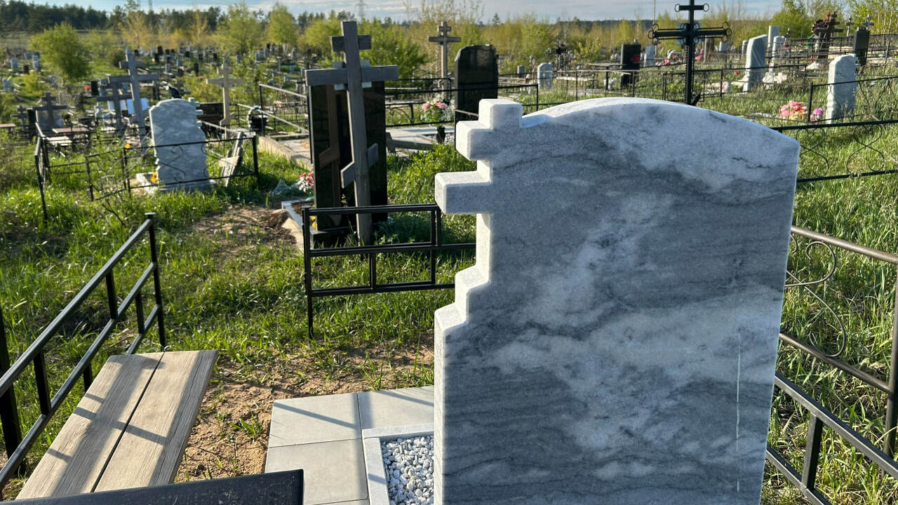 В РПЦ разъяснили правила оформления мест захоронений и высоких оград В Русской православной церкви напомнили верующи...