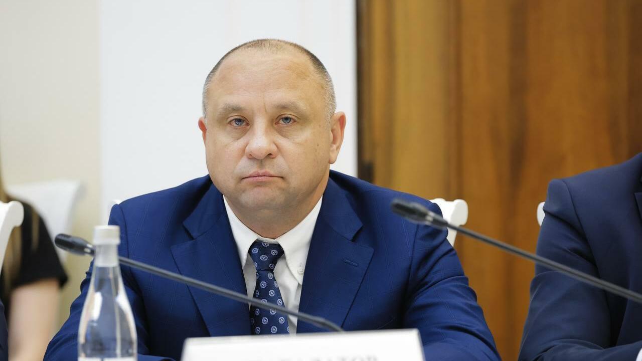 Антон Емельяненко утвержден в качестве главы ад...