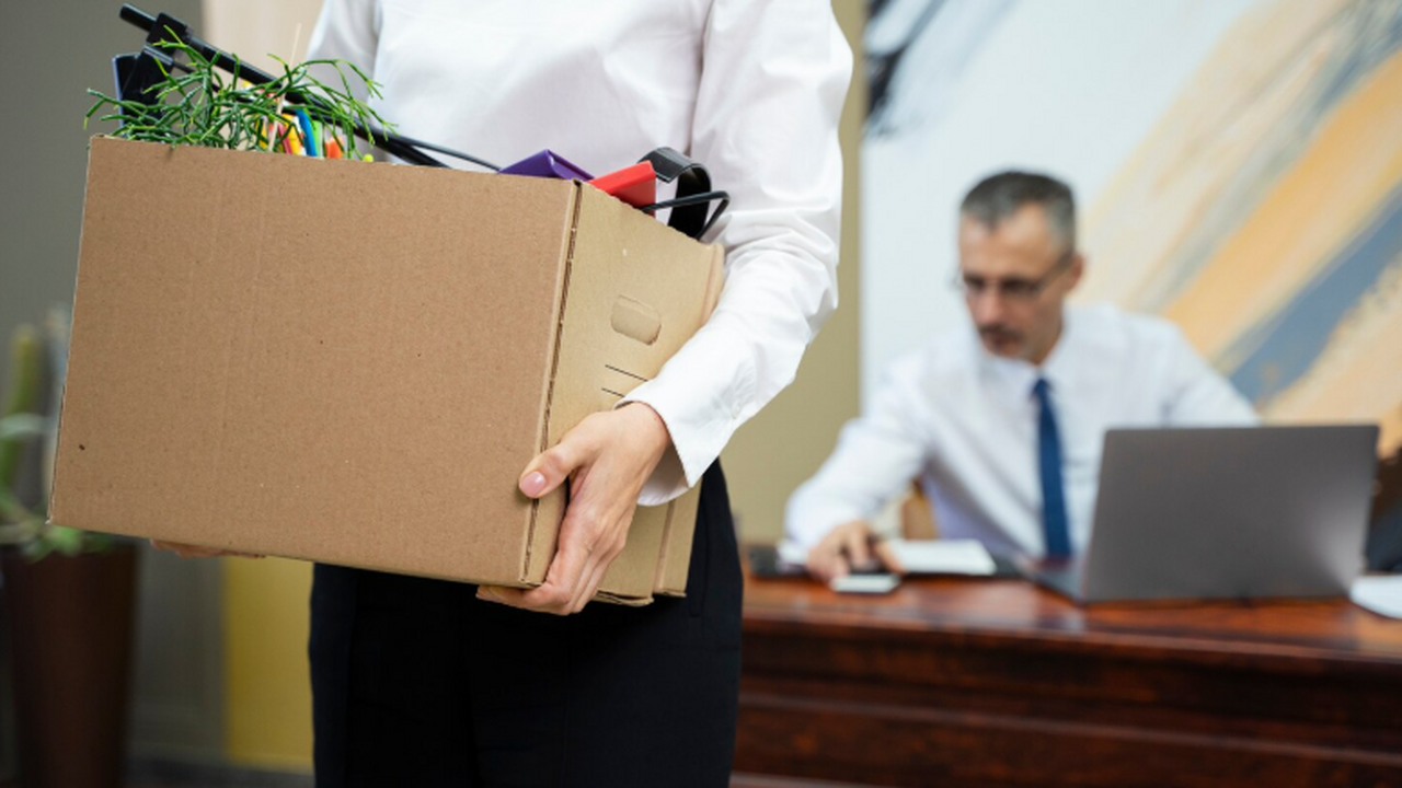 Суд признал незаконным увольнение мужчины в Кит...