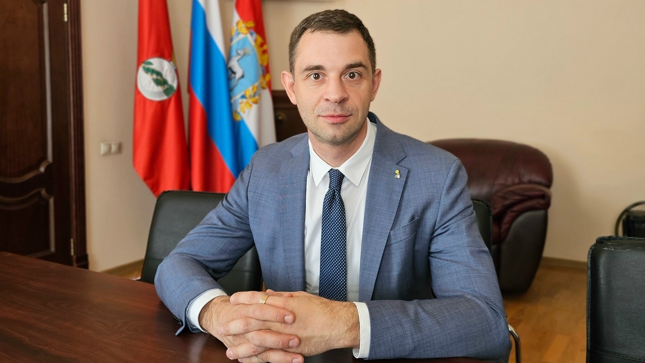 Александр Кузнецов назначен на должность минист...