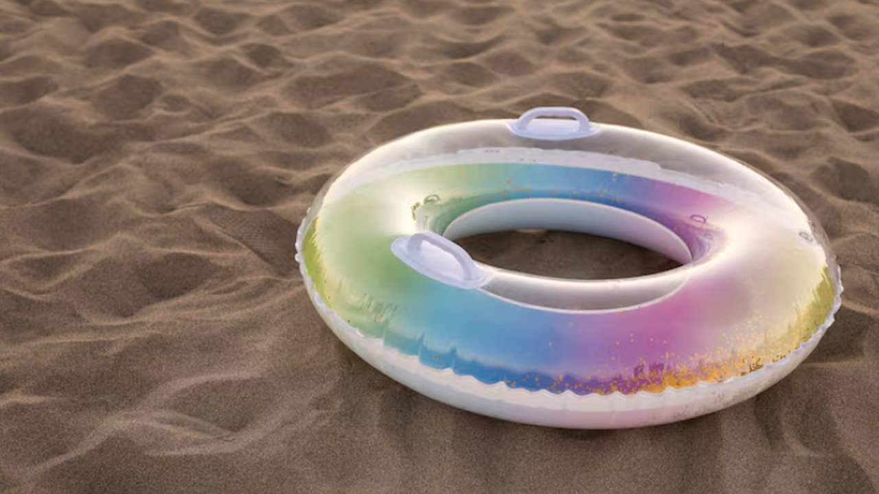 Туристы стали скупать надувную резину перед поездками в Калининград Калининградская область стала популярным направ...