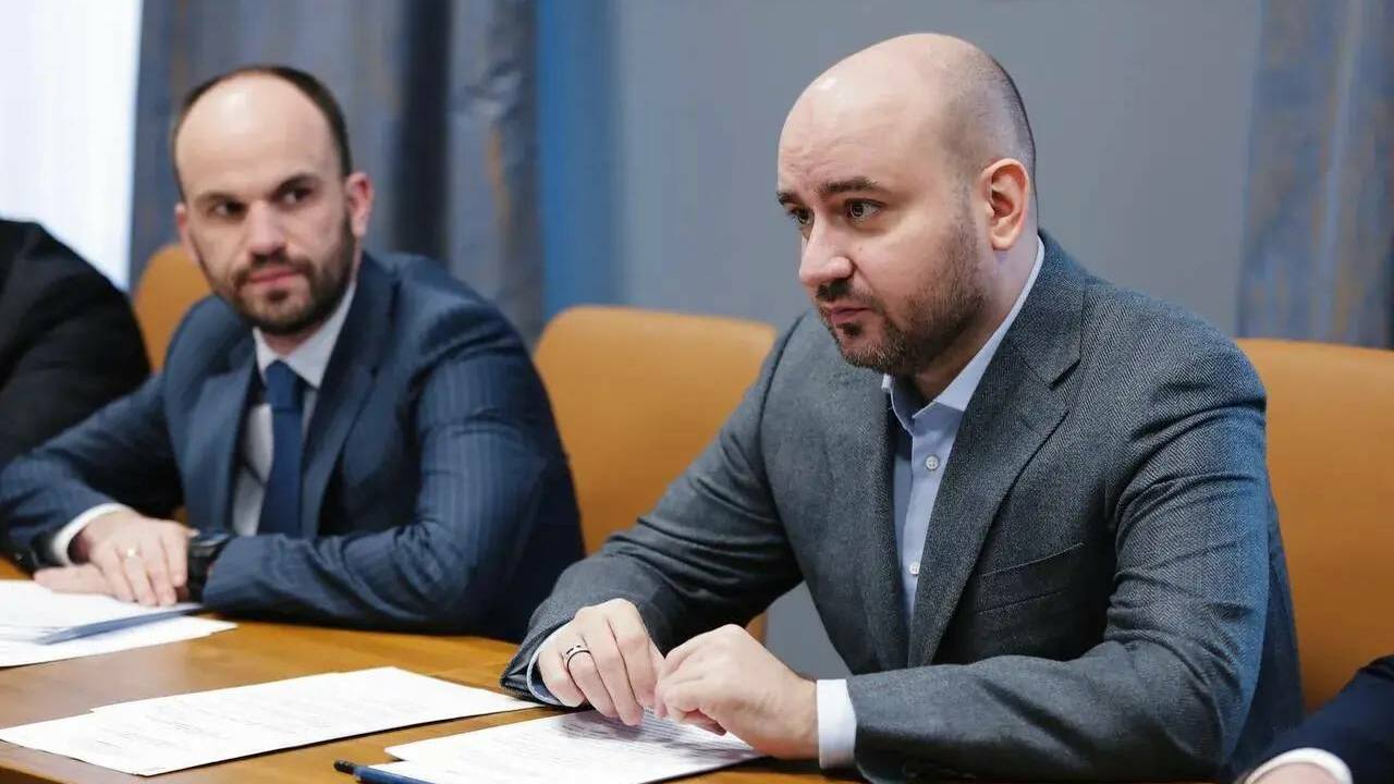 В Самаре Вячеслав Федорищев провел рабочую встр...