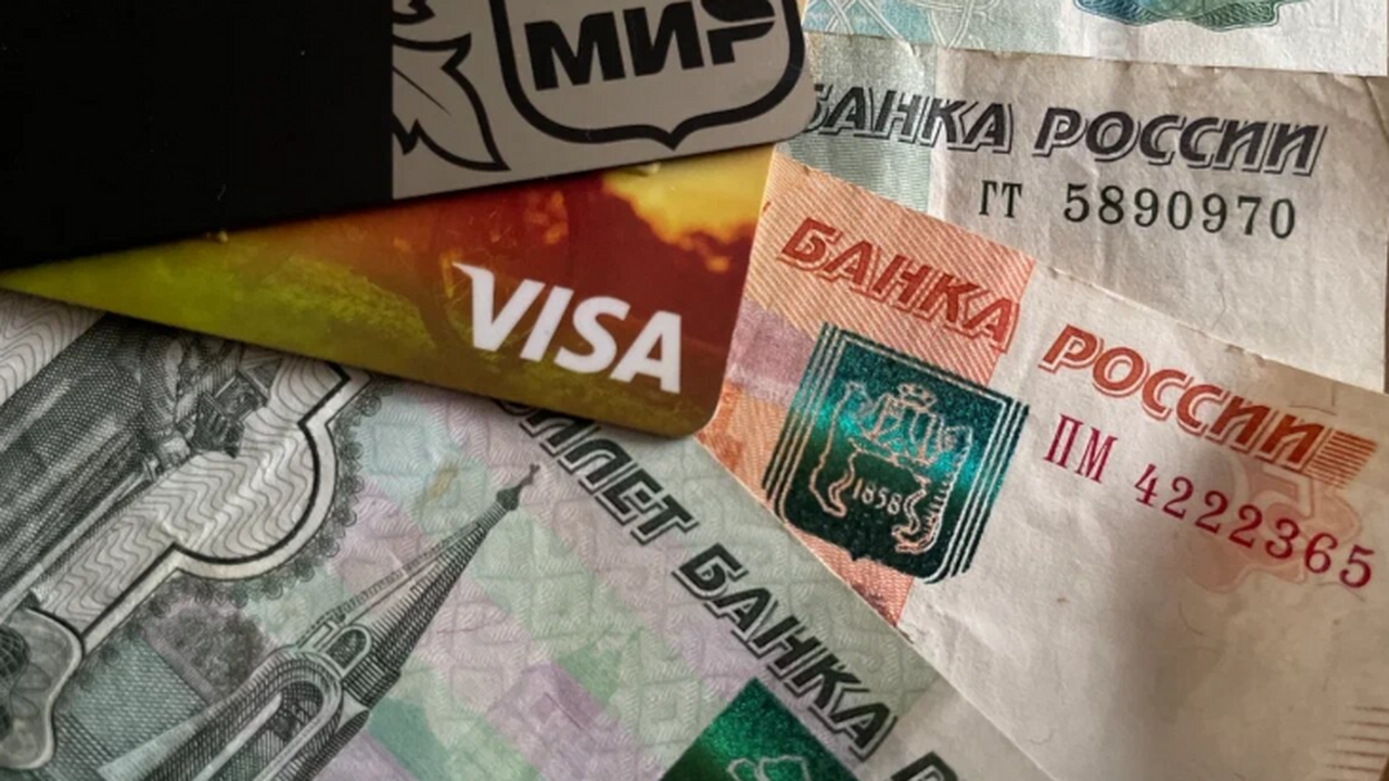 Банкам в России грозят миллионы штрафов за нару...