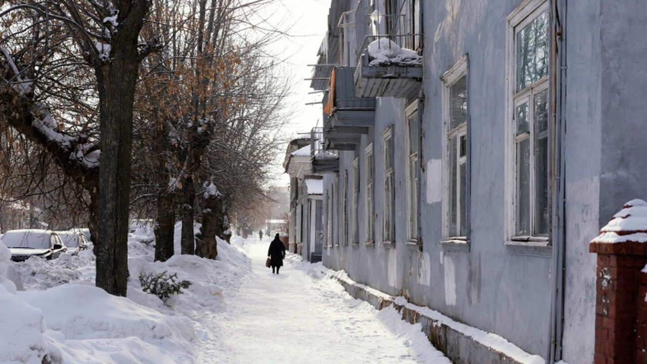 Снег покрывает около 80% территории РФ.