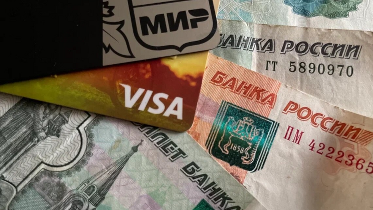 Сколько денег надо молодым россиянам для финанс...