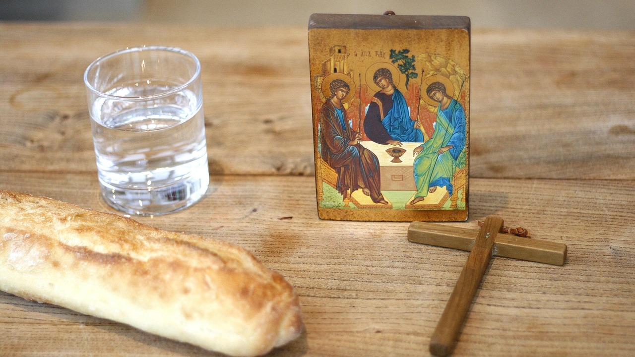 Береговой о Великом посте: духовное воздержание важнее ограничений в еде Главная цель поста — духовное совершенствование...