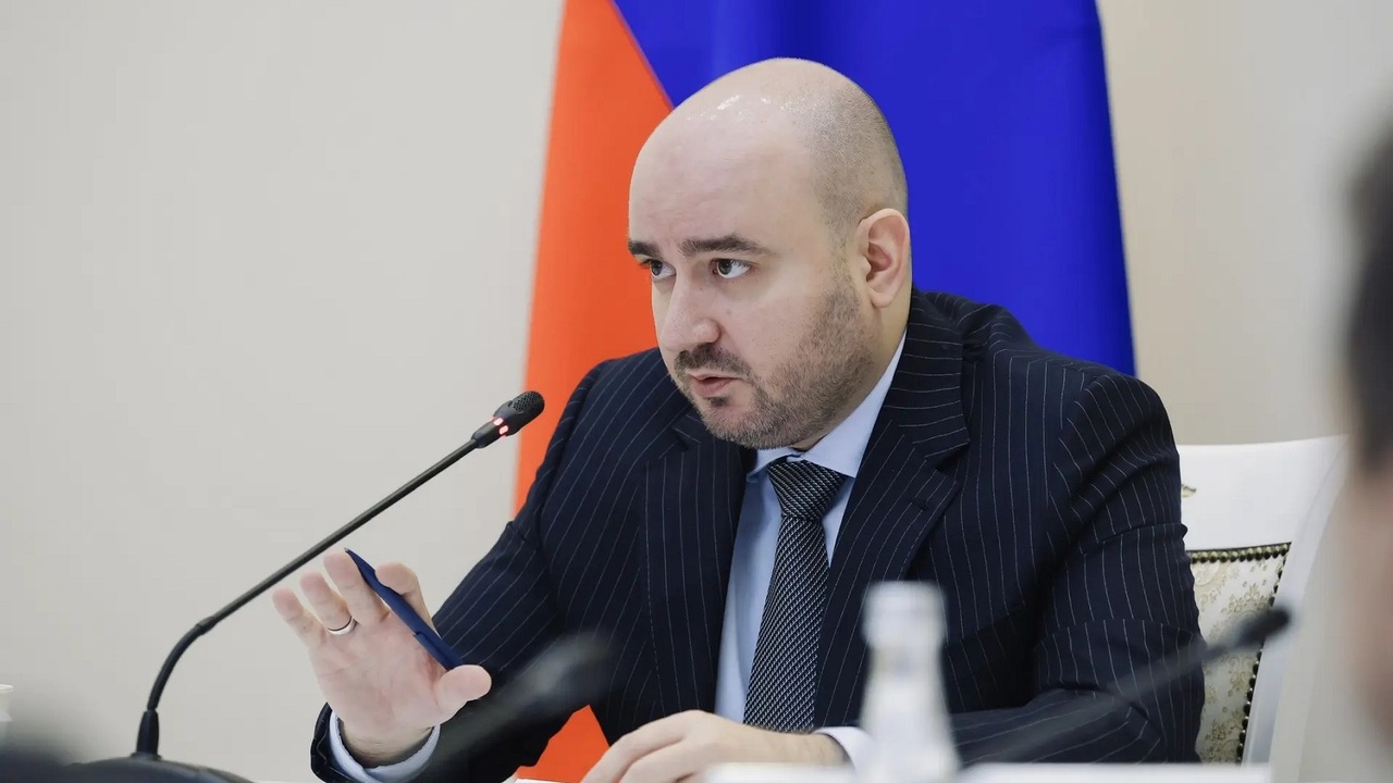 В понедельник, 4 мая, на оперативном совещании ...