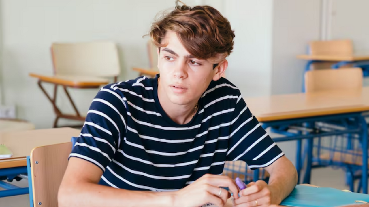Ведомство призвало взвешенно оценивать идеи о 12-летней школе 11-летний формат школьного обучения в России об...