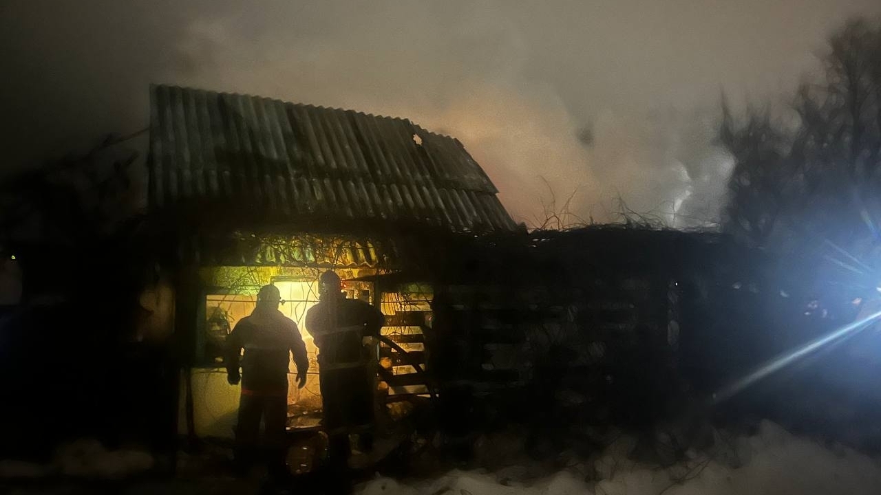 Сызранские огнеборцы выезжали на два вызова одн...