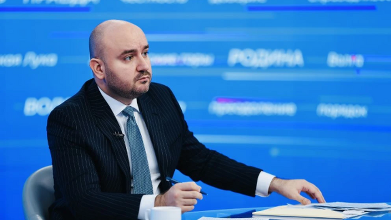 Глава области рассказал о работе с обращениями,...