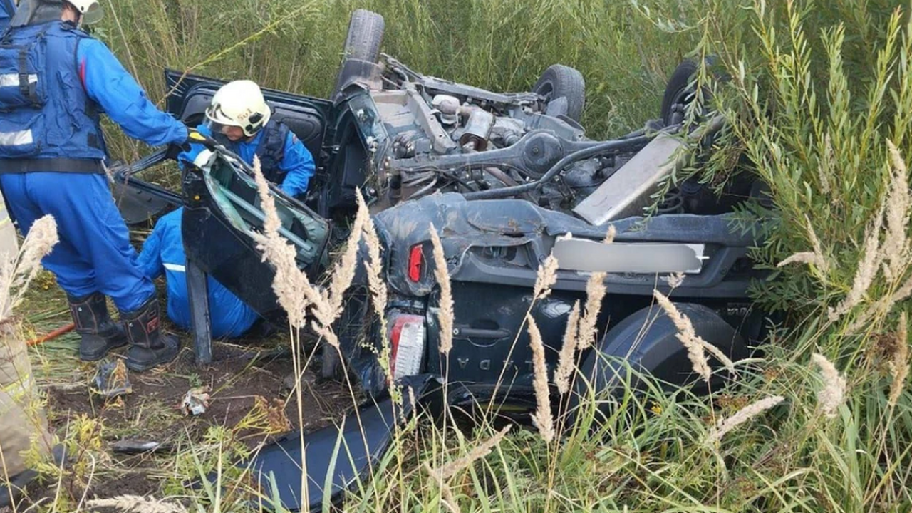 22-летний водитель «Нивы» погиб в ДТП с «КамАЗом» на трассе в Самарской области водитель «Нивы» погиб в ДТП с «КамАЗом»