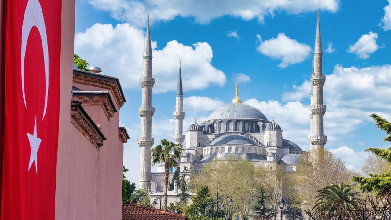 В Турции зафиксировали падение бронирований до ...