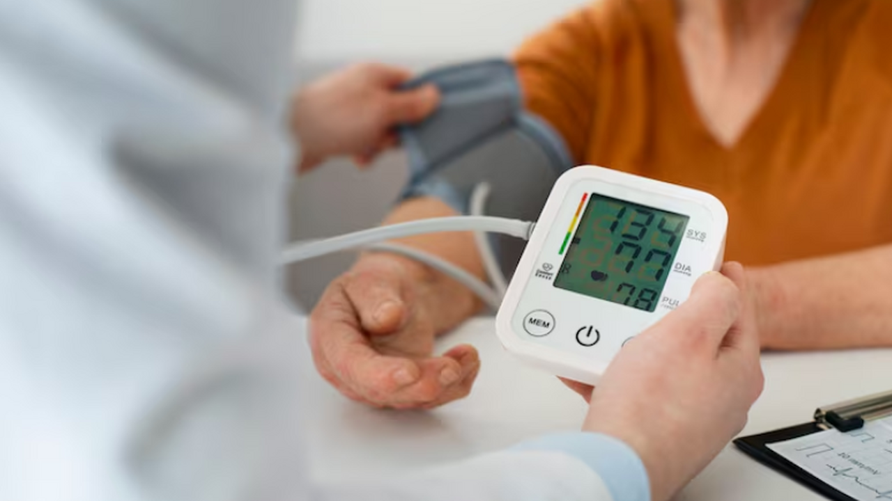 Ранние сосудистые и нейронные сбои при гипертонии связали с риском деменции Нарушения в работе интернейронов вызывали дисба...