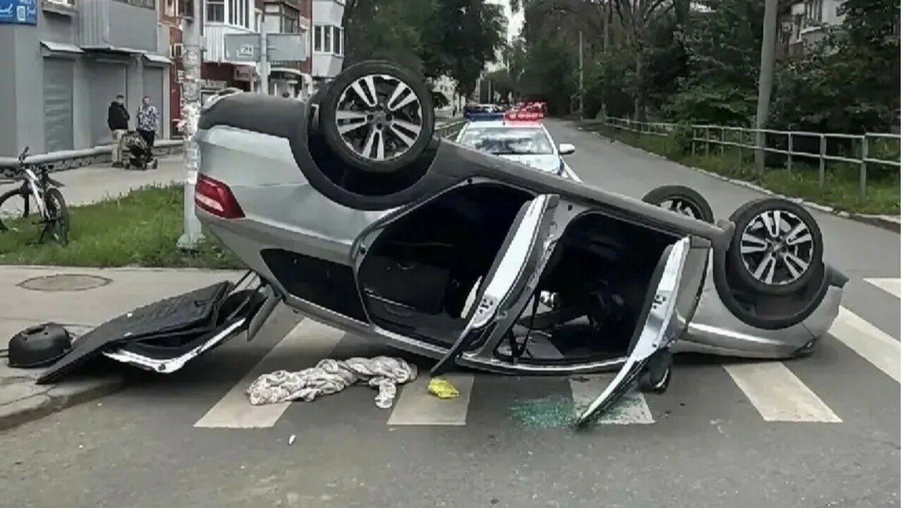 В результате происшествия пострадали четыре чел...