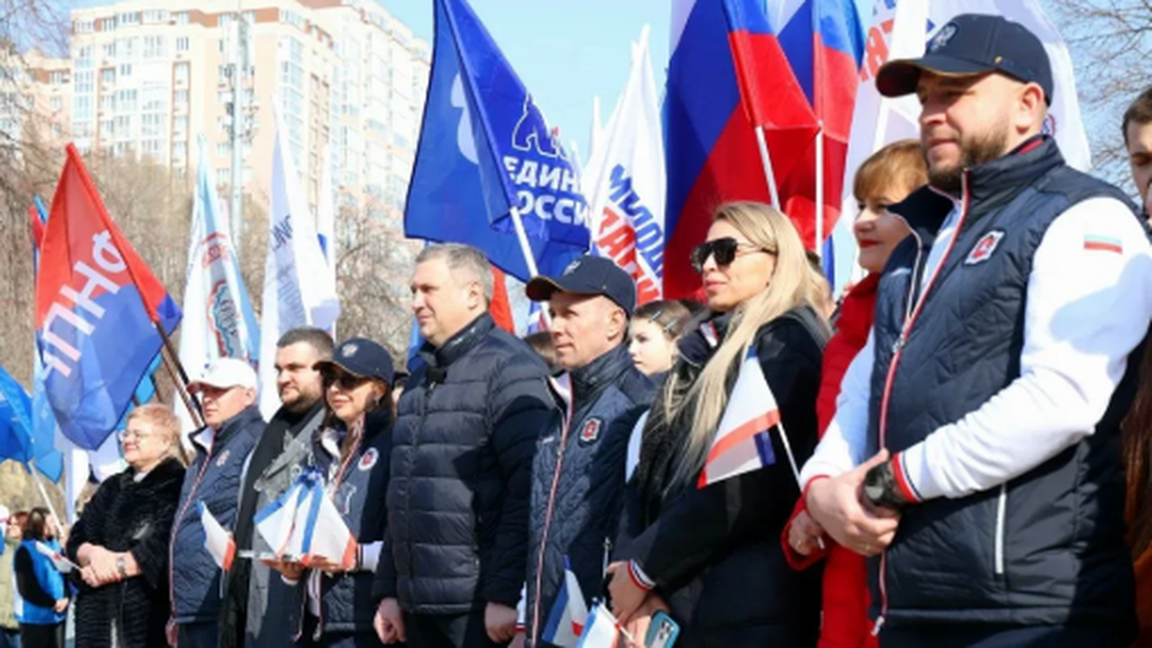 Во время встречи обсуждались вопросы возможного...