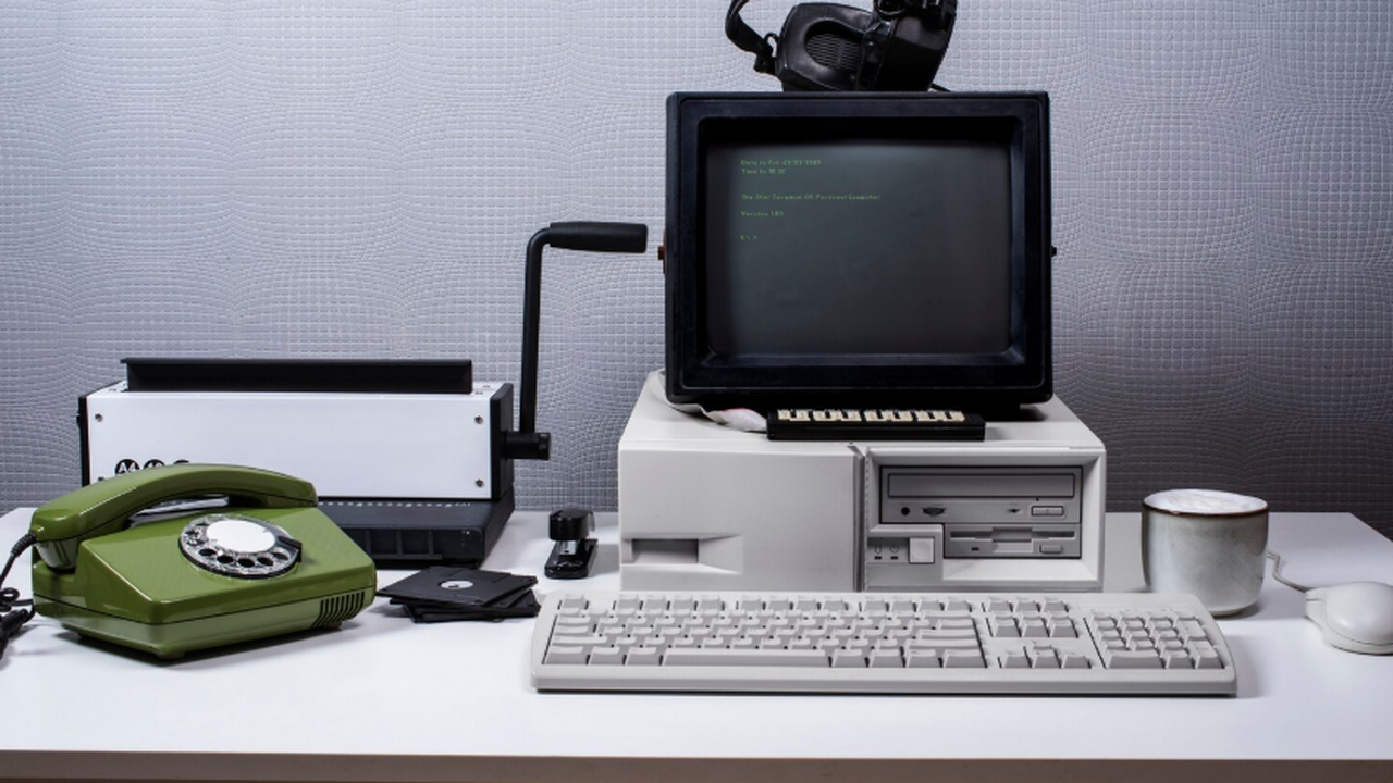 Дискуссия о происхождении и назначении Антиките...