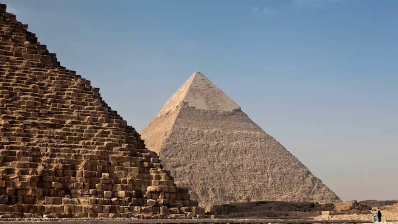 DM: учёные США сняли вопрос о строительстве египетских пирамид Учёные из Нью-Йорка предложили новую модель стр...