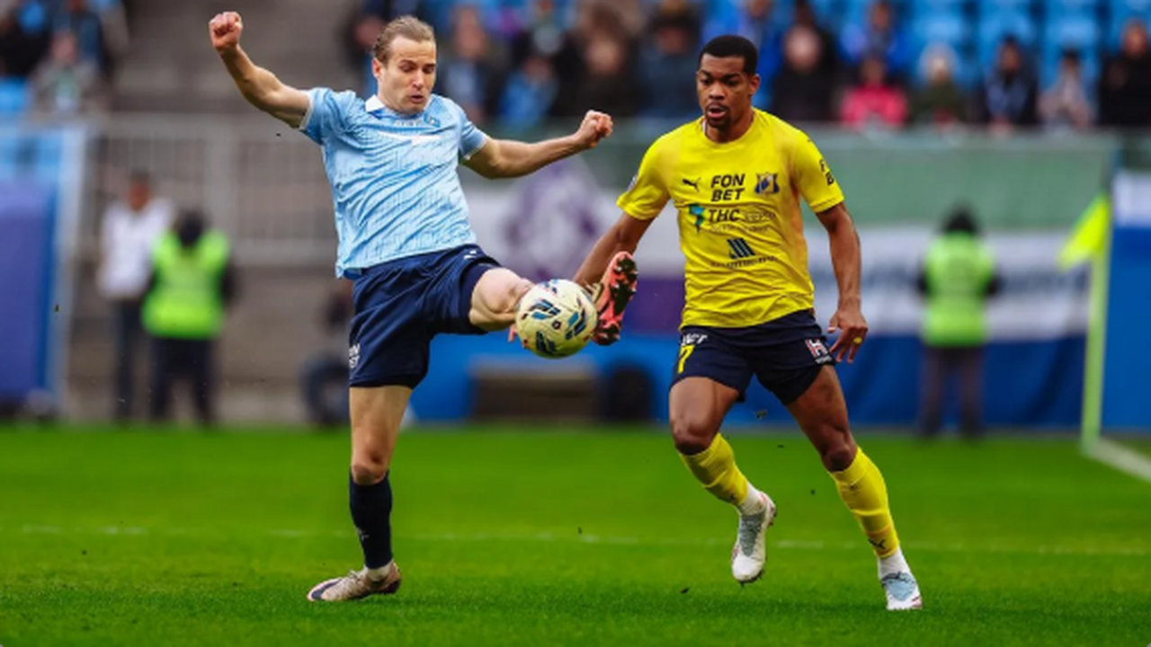 "Крылья Советов" прервали безвыигрышную серию победой над гостями из Ростова Эта победа позволила команде подняться в турнир...