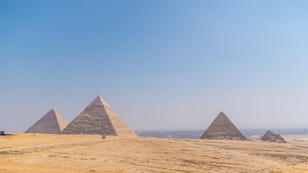 ScanPyramids: на востоке пирамиды Менкаура нашли скрытые аномалии Команда ученых зафиксировала две воздушные поло...