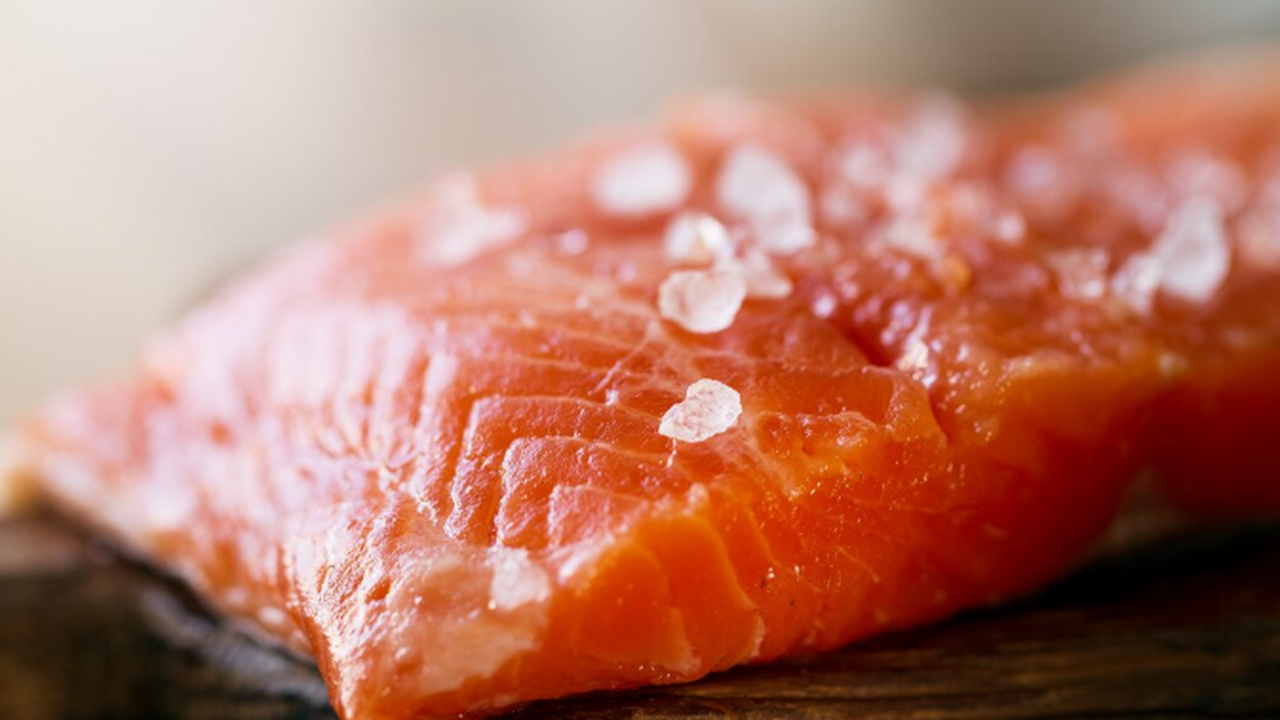 Хочешь приготовить рыбу без сухости и суеты? Эт...