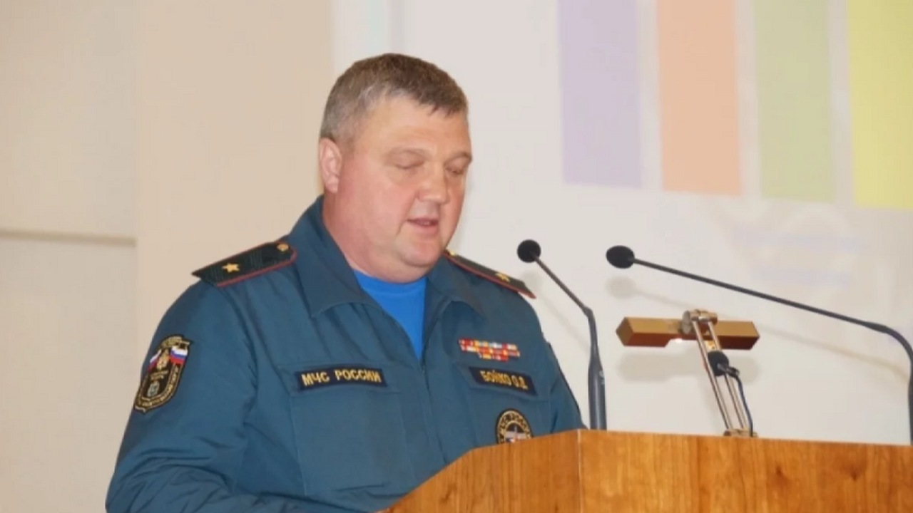 Многомиллионные взятки экс-главе самарского МЧС могли оформлять как зарплату взятки экс-главе самарского МЧС могли оформлять...
