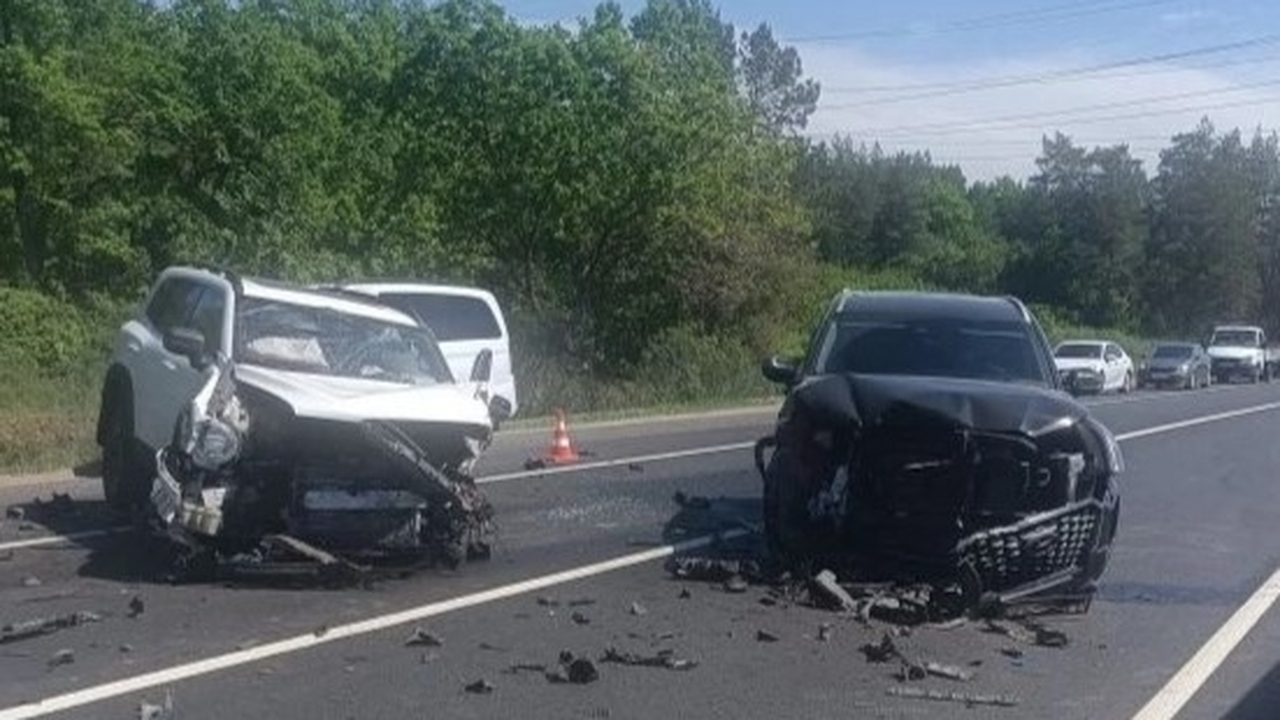 Столкнулись автомобили Hyundai Palisade, Haval ...