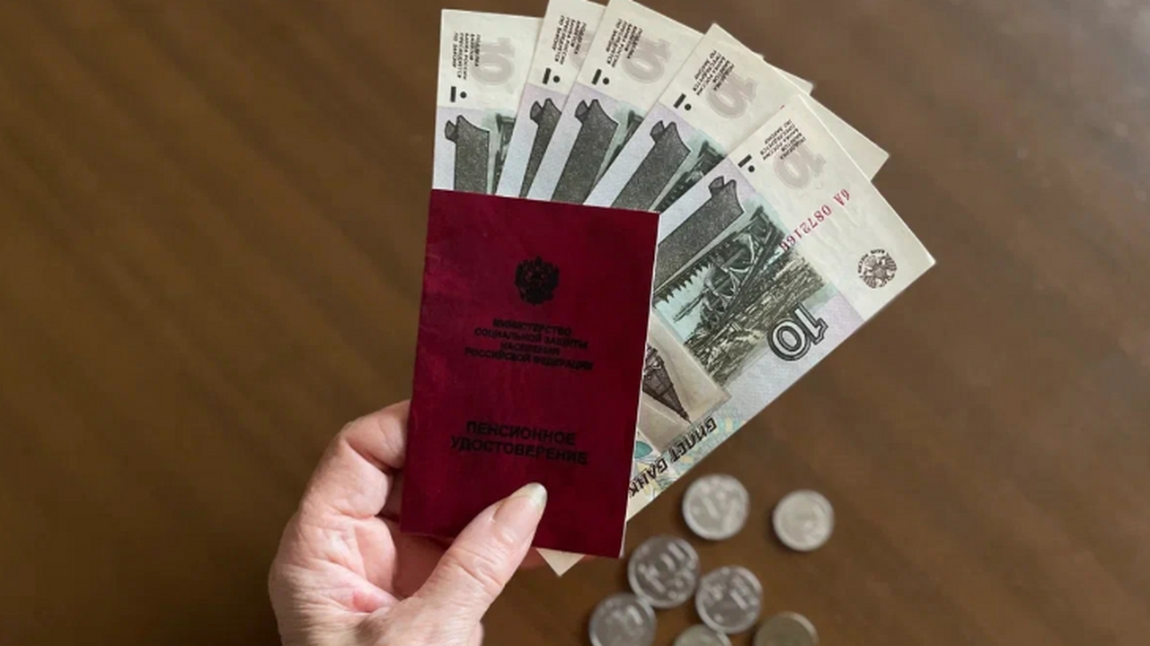 В ГД напомнили о декабрьских мерах по поддержке пенсионеров в 2025 году Две пенсии в декабре и надбавка после 80 лет: ч...