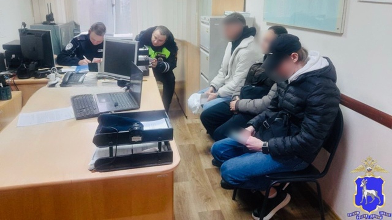 Пять злостных нарушителей ПДД задержаны на дороге к Ширяево Задержанных привлекли к административной ответс...