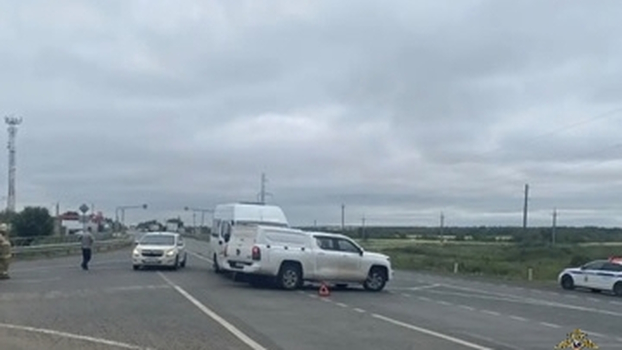 Три женщины пострадали в ДТП с Great Wall и ГАЗелью под Самарой Пострадавших доставили в больницу, где им оказа...