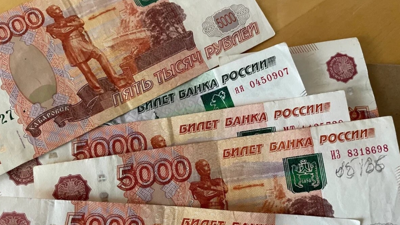 В России предложили ввести крупный штраф за читы В России предлагают штрафовать за читы на кибер...