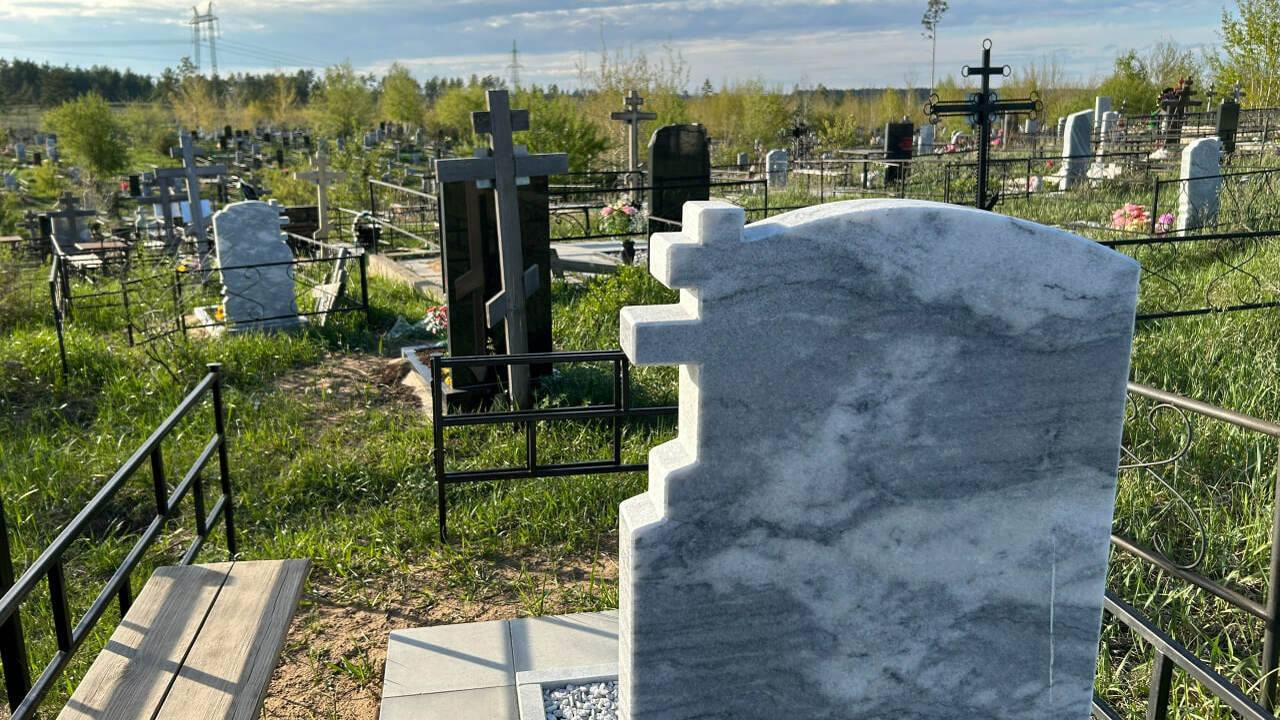 Священник Степанов объяснил, можно ли зимой ходить на кладбище без греха Многие до сих пор слышали: от Покрова до Радони...