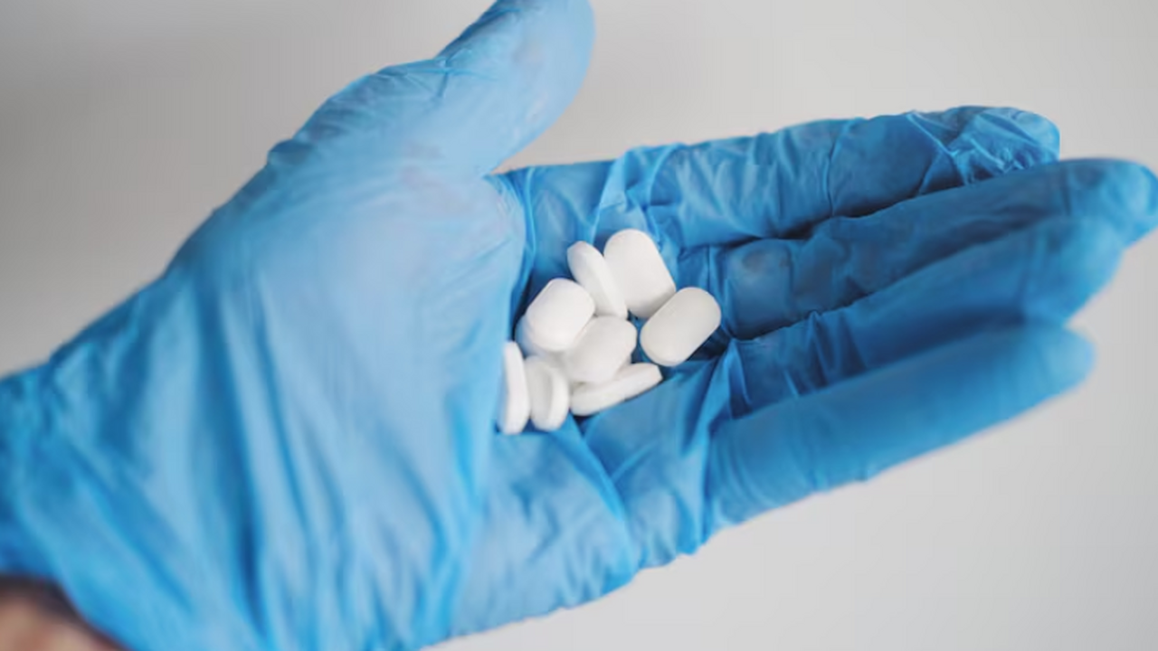 Новые гидразоны СГУ помогли тетрациклину против устойчивых бактерий Ученые азработали серию новых органических соед...