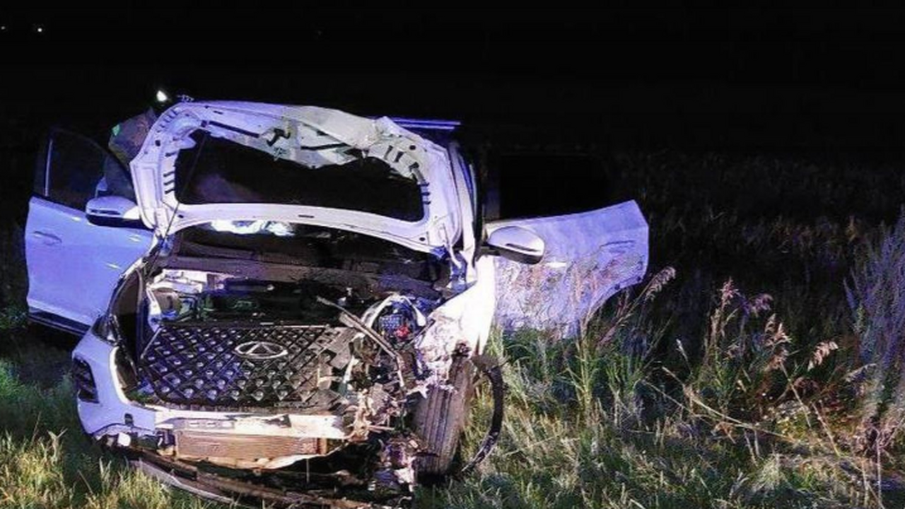 Шесть человек на дороге: Подробности жестокой аварии в Самарской области 6 человек пострадали в жесткой аварии под Самар...