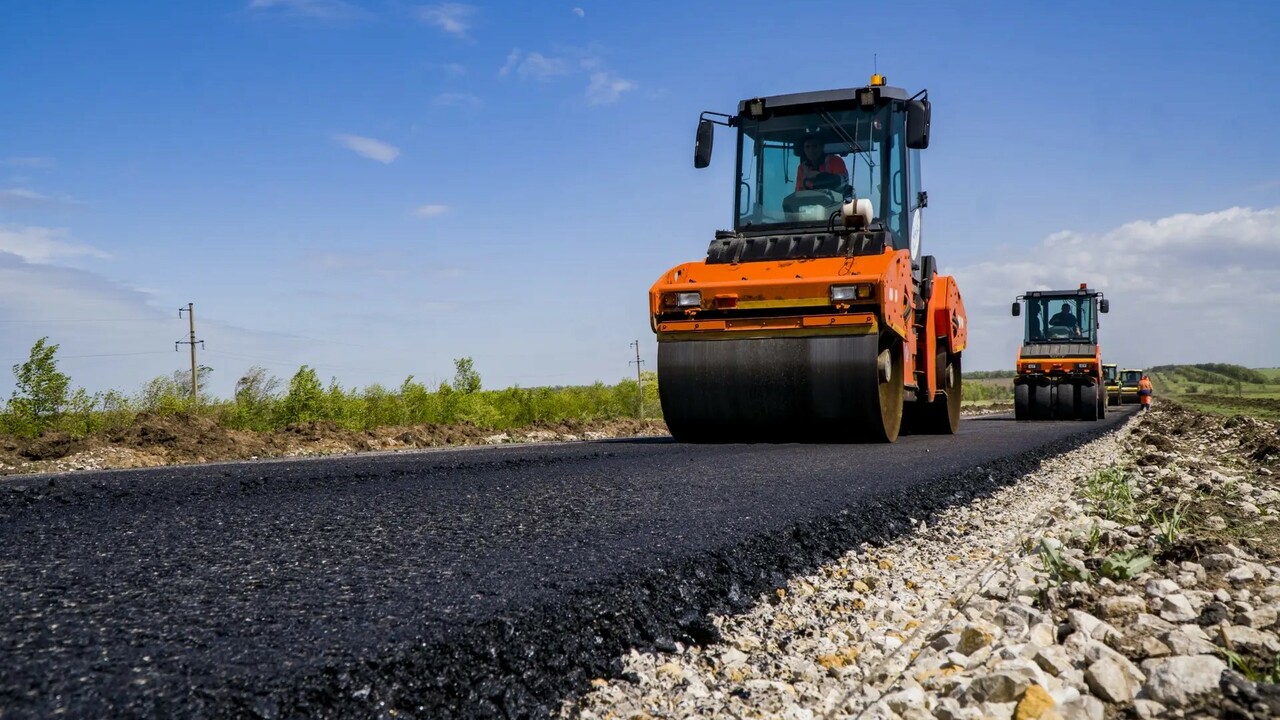 В Самарской области обновят 28,8 км дорог к аэропорту и Татарстану Работы проходят по национальному проекту «Инфра...