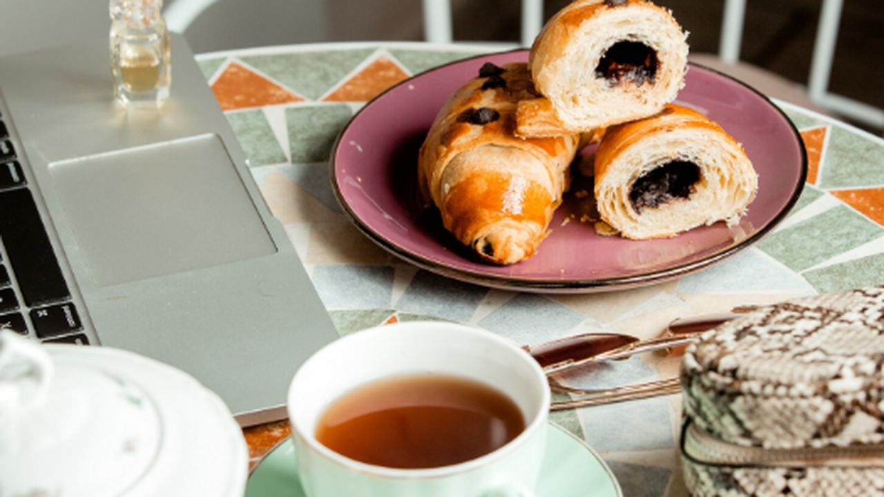 Исследование показало, что завтрак с жирной и с...