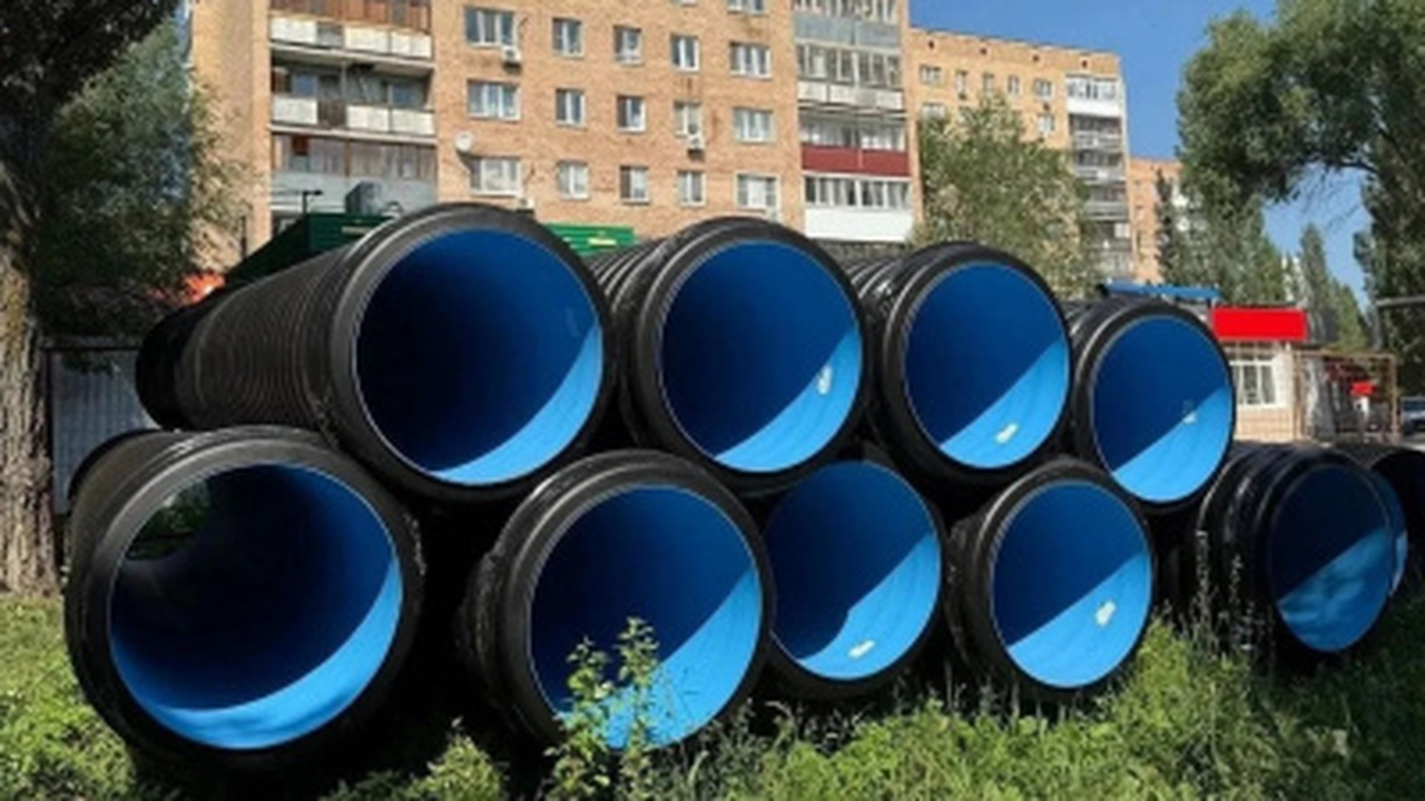Первым объектом стала водопроводная линия на ул...