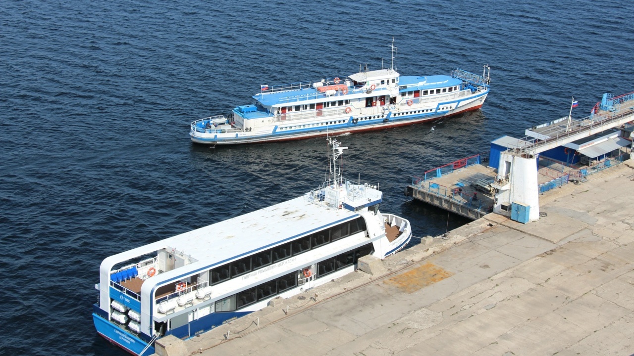 Флот практически готов к работе, а экипажи полн...