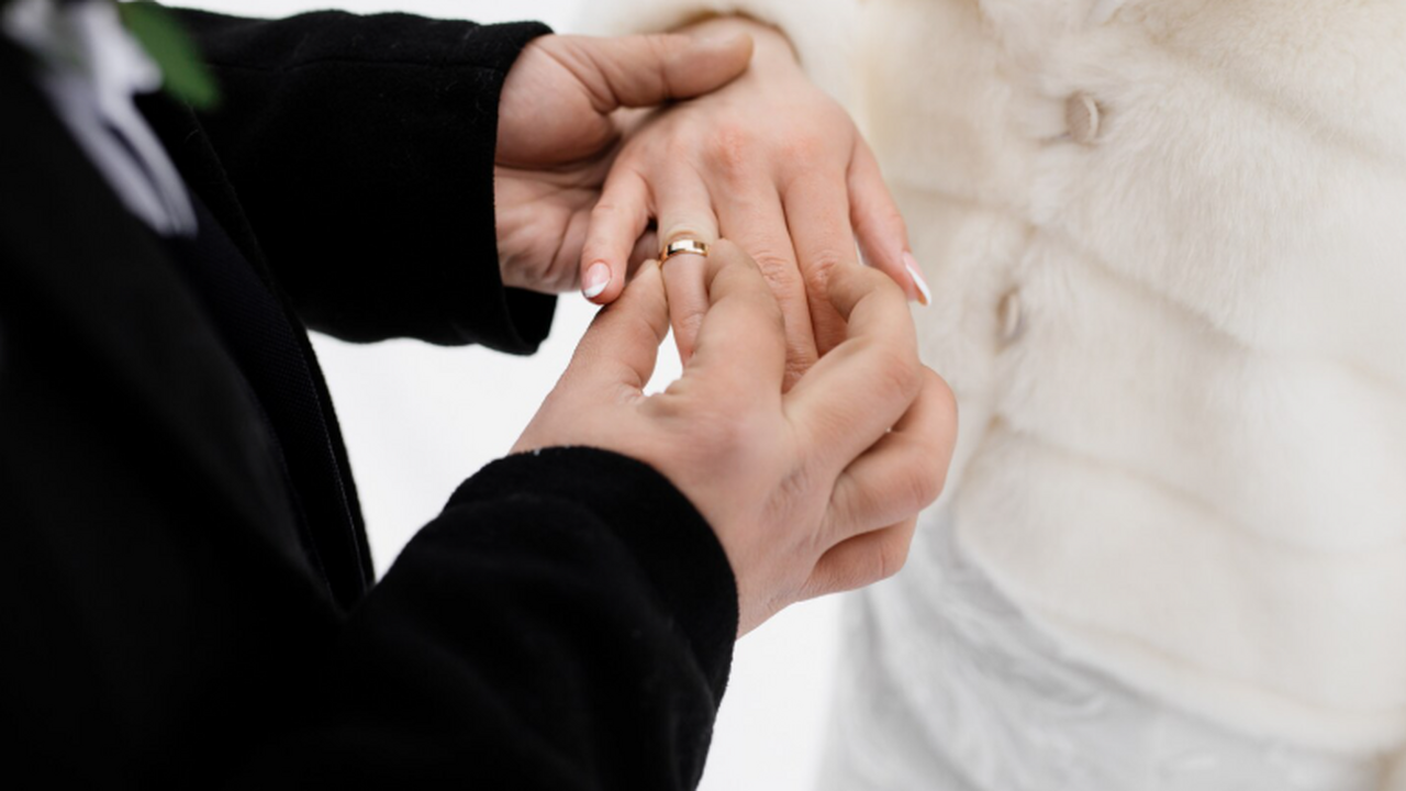 Жительница Кувейта расторгла брак через три мин...