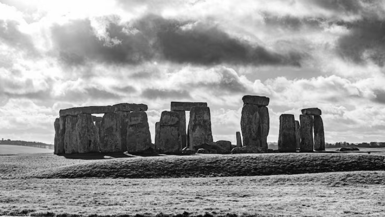 Стоунхендж был только центральным элементом гигантского промкомплекса Новые археологические данные радикально меняют ...