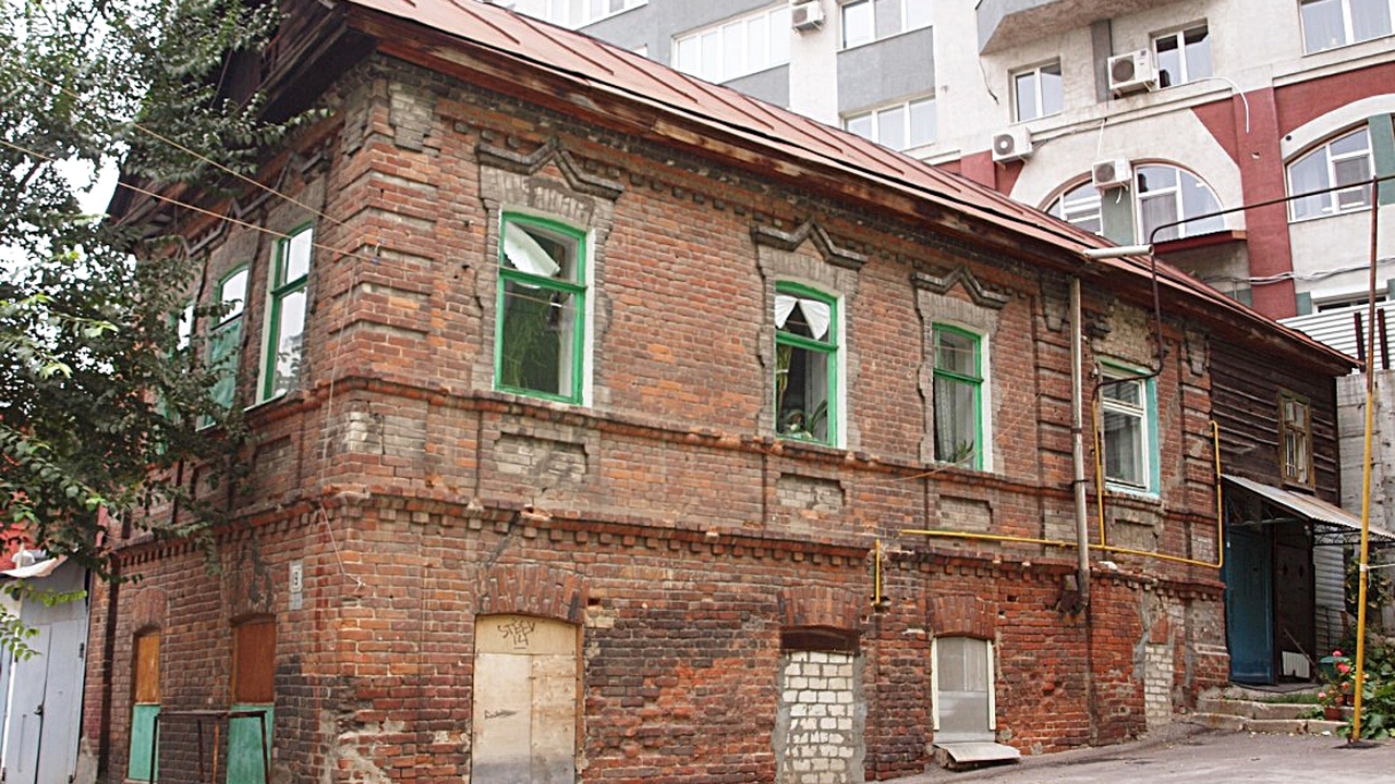 Встреча «Статус решает все. Новые памятники Сам...